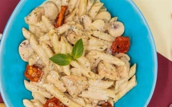 پاستا چیکن آلفردو